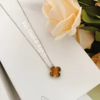 Cheap Van Cleef &amp; Arpels Necklaces For Women #1406555 Replica Wholesale [$25.00 USD] [ITEM#1406555] on Replica Van Cleef &amp; Arpels Necklaces