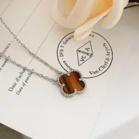 Cheap Van Cleef &amp; Arpels Necklaces For Women #1406555 Replica Wholesale [$25.00 USD] [ITEM#1406555] on Replica Van Cleef &amp; Arpels Necklaces