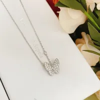 Cheap Van Cleef &amp; Arpels Necklaces For Women #1406572 Replica Wholesale [$25.00 USD] [ITEM#1406572] on Replica Van Cleef &amp; Arpels Necklaces