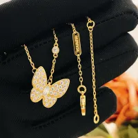 Cheap Van Cleef &amp; Arpels Necklaces For Women #1406573 Replica Wholesale [$25.00 USD] [ITEM#1406573] on Replica Van Cleef &amp; Arpels Necklaces