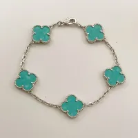 Cheap Van Cleef &amp; Arpels Bracelets For Women #1406582 Replica Wholesale [$34.00 USD] [ITEM#1406582] on Replica Van Cleef &amp; Arpels Bracelets