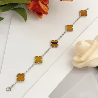 Cheap Van Cleef &amp; Arpels Bracelets For Women #1406590 Replica Wholesale [$34.00 USD] [ITEM#1406590] on Replica Van Cleef &amp; Arpels Bracelets