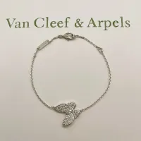 Cheap Van Cleef &amp; Arpels Bracelets For Women #1406608 Replica Wholesale [$25.00 USD] [ITEM#1406608] on Replica Van Cleef &amp; Arpels Bracelets