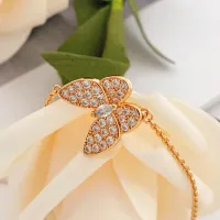 Cheap Van Cleef &amp; Arpels Bracelets For Women #1406609 Replica Wholesale [$25.00 USD] [ITEM#1406609] on Replica Van Cleef &amp; Arpels Bracelets