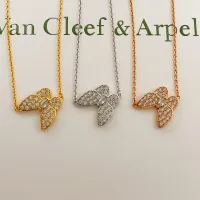 Cheap Van Cleef &amp; Arpels Bracelets For Women #1406609 Replica Wholesale [$25.00 USD] [ITEM#1406609] on Replica Van Cleef &amp; Arpels Bracelets