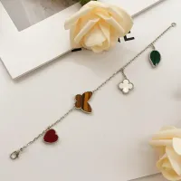 Cheap Van Cleef &amp; Arpels Bracelets For Women #1406632 Replica Wholesale [$34.00 USD] [ITEM#1406632] on Replica Van Cleef &amp; Arpels Bracelets