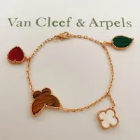 Cheap Van Cleef &amp; Arpels Bracelets For Women #1406633 Replica Wholesale [$34.00 USD] [ITEM#1406633] on Replica Van Cleef &amp; Arpels Bracelets