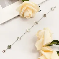 Cheap Van Cleef &amp; Arpels Bracelets For Women #1406635 Replica Wholesale [$34.00 USD] [ITEM#1406635] on Replica Van Cleef &amp; Arpels Bracelets