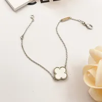 Cheap Van Cleef &amp; Arpels Bracelets For Women #1406638 Replica Wholesale [$25.00 USD] [ITEM#1406638] on Replica Van Cleef &amp; Arpels Bracelets