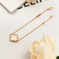 Cheap Van Cleef &amp; Arpels Bracelets For Women #1406639 Replica Wholesale [$25.00 USD] [ITEM#1406639] on Replica Van Cleef &amp; Arpels Bracelets