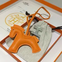 Cheap Hermes Key Holder And Bag Buckle #1406927 Replica Wholesale [$39.00 USD] [ITEM#1406927] on Replica Hermes Key Holder And Bag Buckle