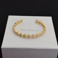 Cheap Van Cleef &amp; Arpels Bracelets For Women #1407098 Replica Wholesale [$48.00 USD] [ITEM#1407098] on Replica Van Cleef &amp; Arpels Bracelets