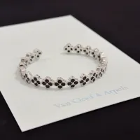 Cheap Van Cleef &amp; Arpels Bracelets For Women #1407101 Replica Wholesale [$48.00 USD] [ITEM#1407101] on Replica Van Cleef &amp; Arpels Bracelets