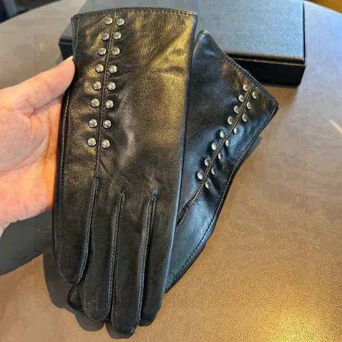 Cheap Chrome Hearts Gloves For Women #1407536 Replica Wholesale [$48.00 USD] [ITEM#1407536] on Replica Chrome Hearts Gloves