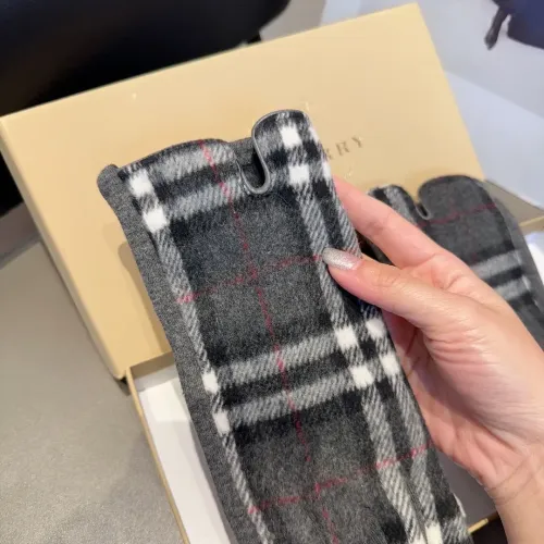Cheap Burberry Gloves #1407565 Replica Wholesale [$38.00 USD] [ITEM#1407565] on Replica Burberry Gloves