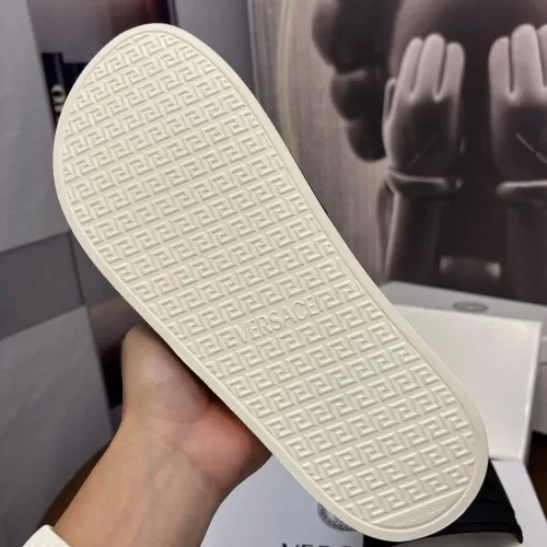 Cheap Versace Slippers For Men #1408821 Replica Wholesale [$48.00 USD] [ITEM#1408821] on Replica Versace Slippers