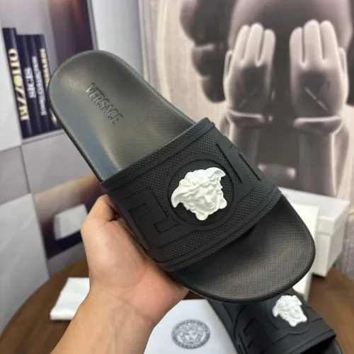 Cheap Versace Slippers For Men #1408830 Replica Wholesale [$48.00 USD] [ITEM#1408830] on Replica Versace Slippers