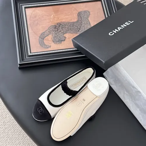Cheap Chanel Flat Shoes For Women #1408904 Replica Wholesale [$102.00 USD] [ITEM#1408904] on Replica Chanel Flat Shoes