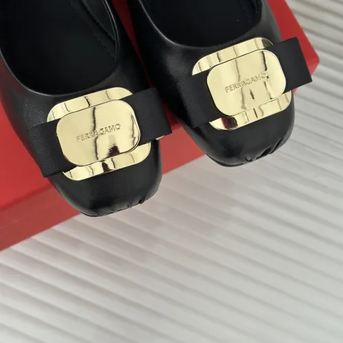 Cheap Salvatore Ferragamo Flat Shoes For Women #1408908 Replica Wholesale [$102.00 USD] [ITEM#1408908] on Replica Salvatore Ferragamo Flat Shoes