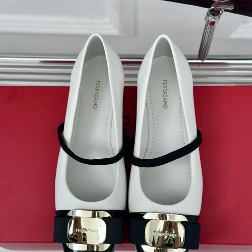 Cheap Salvatore Ferragamo Flat Shoes For Women #1408909 Replica Wholesale [$102.00 USD] [ITEM#1408909] on Replica Salvatore Ferragamo Flat Shoes