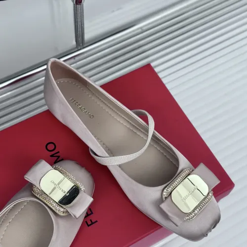 Cheap Salvatore Ferragamo Flat Shoes For Women #1408911 Replica Wholesale [$102.00 USD] [ITEM#1408911] on Replica Salvatore Ferragamo Flat Shoes