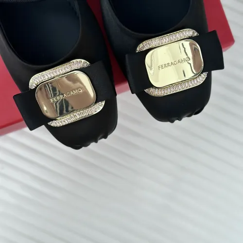 Cheap Salvatore Ferragamo Flat Shoes For Women #1408912 Replica Wholesale [$102.00 USD] [ITEM#1408912] on Replica Salvatore Ferragamo Flat Shoes