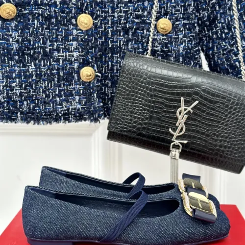 Cheap Salvatore Ferragamo Flat Shoes For Women #1408913 Replica Wholesale [$102.00 USD] [ITEM#1408913] on Replica Salvatore Ferragamo Flat Shoes