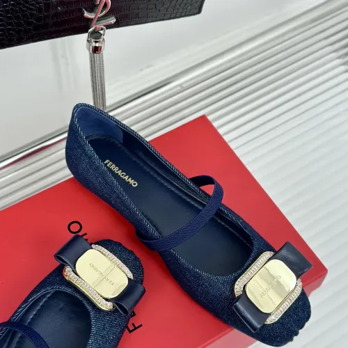 Cheap Salvatore Ferragamo Flat Shoes For Women #1408913 Replica Wholesale [$102.00 USD] [ITEM#1408913] on Replica Salvatore Ferragamo Flat Shoes