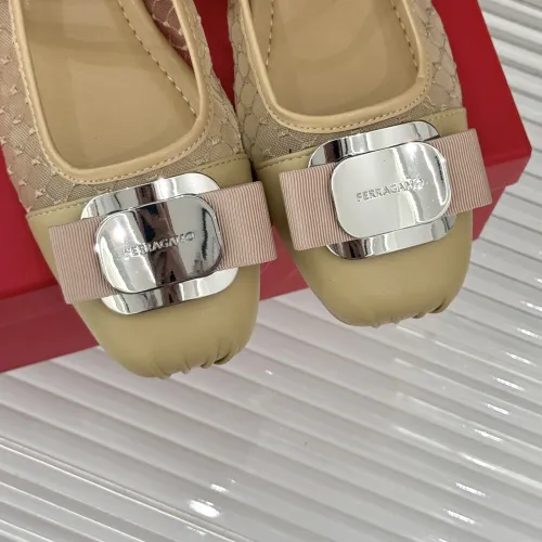 Cheap Salvatore Ferragamo Flat Shoes For Women #1408921 Replica Wholesale [$108.00 USD] [ITEM#1408921] on Replica Salvatore Ferragamo Flat Shoes