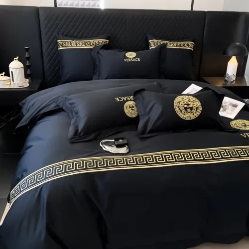 Cheap Versace Bedding #1408931 Replica Wholesale [$175.00 USD] [ITEM#1408931] on Replica Versace Bedding