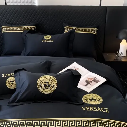 Cheap Versace Bedding #1408931 Replica Wholesale [$175.00 USD] [ITEM#1408931] on Replica Versace Bedding