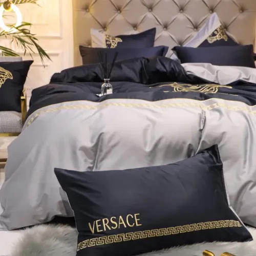 Cheap Versace Bedding #1408932 Replica Wholesale [$150.00 USD] [ITEM#1408932] on Replica Versace Bedding