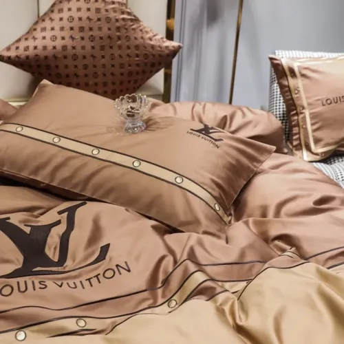 Cheap Louis Vuitton Bedding #1408955 Replica Wholesale [$150.00 USD] [ITEM#1408955] on Replica Louis Vuitton Bedding