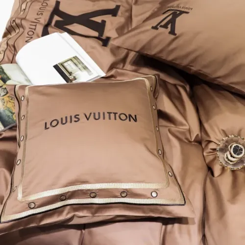 Cheap Louis Vuitton Bedding #1408955 Replica Wholesale [$150.00 USD] [ITEM#1408955] on Replica Louis Vuitton Bedding