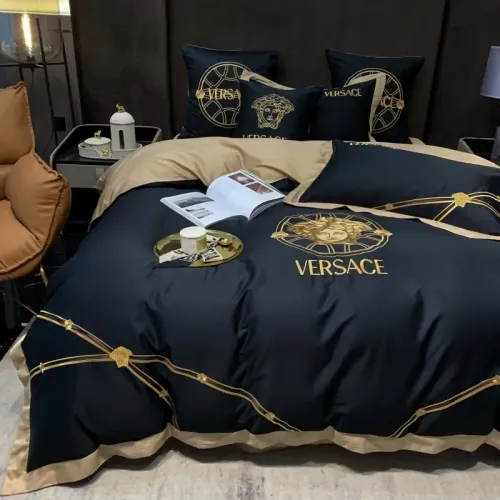 Cheap Versace Bedding #1408966 Replica Wholesale [$175.00 USD] [ITEM#1408966] on Replica Versace Bedding
