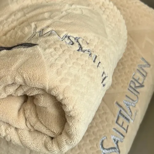Cheap Yves Saint Laurent YSL Bedding #1409329 Replica Wholesale [$150.00 USD] [ITEM#1409329] on Replica Yves Saint Laurent YSL Bedding