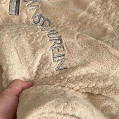 Cheap Yves Saint Laurent YSL Bedding #1409329 Replica Wholesale [$150.00 USD] [ITEM#1409329] on Replica Yves Saint Laurent YSL Bedding