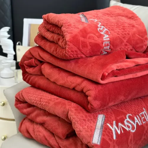 Cheap Yves Saint Laurent YSL Bedding #1409332 Replica Wholesale [$150.00 USD] [ITEM#1409332] on Replica Yves Saint Laurent YSL Bedding