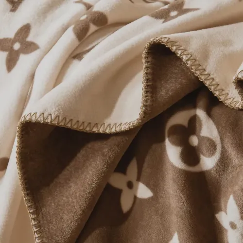 Cheap Louis Vuitton LV Blanket #1409414 Replica Wholesale [$72.00 USD] [ITEM#1409414] on Replica Louis Vuitton LV Blanket