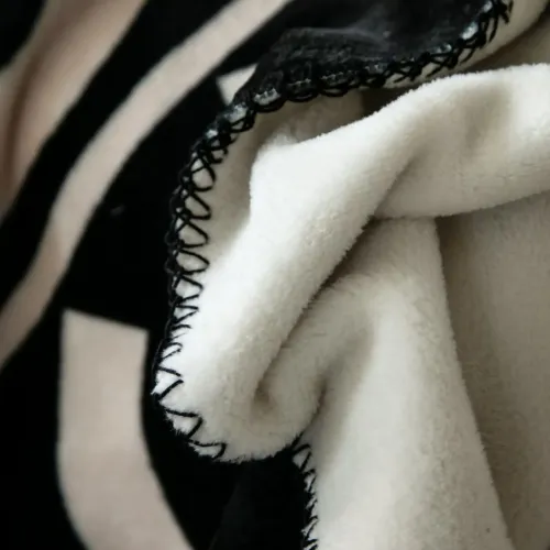 Cheap Chanel Blanket #1409416 Replica Wholesale [$72.00 USD] [ITEM#1409416] on Replica Chanel Blanket