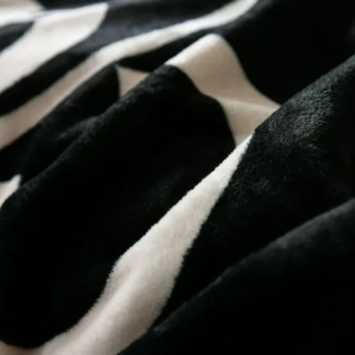 Cheap Chanel Blanket #1409416 Replica Wholesale [$72.00 USD] [ITEM#1409416] on Replica Chanel Blanket