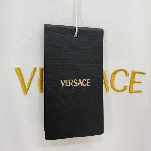 Cheap Versace T-Shirts Short Sleeved For Men #1409782 Replica Wholesale [$92.00 USD] [ITEM#1409782] on Replica Versace T-Shirts