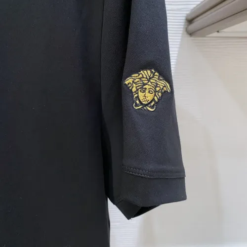Cheap Versace T-Shirts Short Sleeved For Men #1409783 Replica Wholesale [$92.00 USD] [ITEM#1409783] on Replica Versace T-Shirts