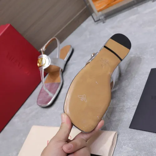 Cheap Valentino Sandal For Women #1409957 Replica Wholesale [$102.00 USD] [ITEM#1409957] on Replica Valentino Sandal