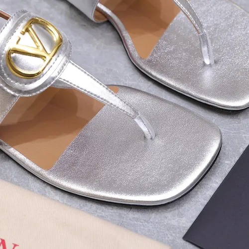 Cheap Valentino Sandal For Women #1409957 Replica Wholesale [$102.00 USD] [ITEM#1409957] on Replica Valentino Sandal