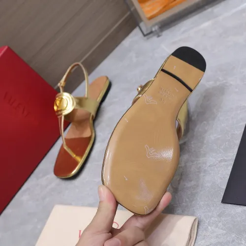 Cheap Valentino Sandal For Women #1409958 Replica Wholesale [$102.00 USD] [ITEM#1409958] on Replica Valentino Sandal