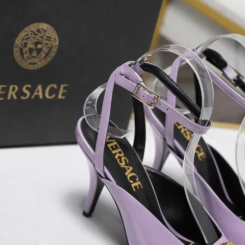 Cheap Versace Sandal For Women #1409988 Replica Wholesale [$118.00 USD] [ITEM#1409988] on Replica Versace Sandal