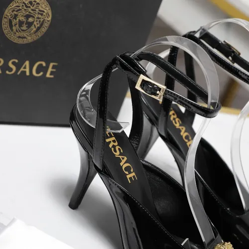 Cheap Versace Sandal For Women #1409991 Replica Wholesale [$118.00 USD] [ITEM#1409991] on Replica Versace Sandal