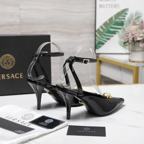 Cheap Versace Sandal For Women #1409991 Replica Wholesale [$118.00 USD] [ITEM#1409991] on Replica Versace Sandal
