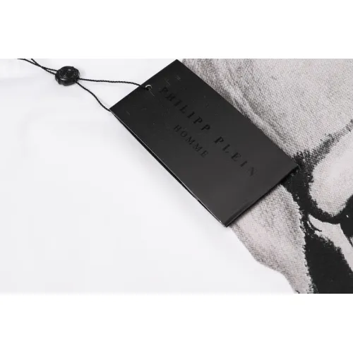Cheap Philipp Plein PP T-Shirts Short Sleeved For Men #1410123 Replica Wholesale [$27.00 USD] [ITEM#1410123] on Replica Philipp Plein PP T-Shirts